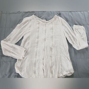 Gap Long Sleeved Lace panel pintuck dobby blouse